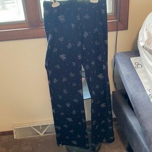 Black Skull print leisure pants